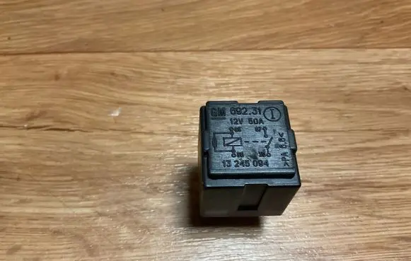 Opel Insignia A Other relay 13245094 G69231