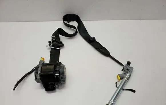 Ford Focus Front seatbelt DM5161294D 625192700A