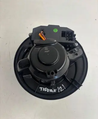Volkswagen Tiguan Heater fan/blower 
