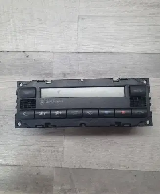 Volkswagen PASSAT B5.5 Climate control unit 3B1907044H