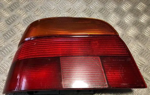 BMW 5 E39 Rear/tail lights 8358031 2VP00724001