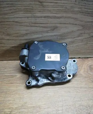 Skoda Fabia Mk2 (5J) Vacuum pump 03L145112
