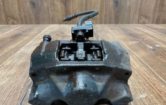 Mercedes-Benz SL R129 Rear brake caliper A1294200283 1294200283