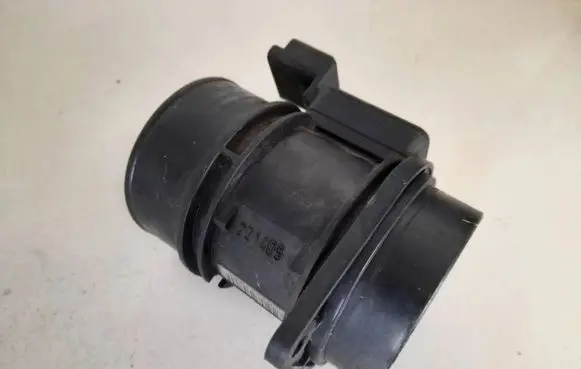 Renault Scenic I Mass air flow meter h7700104426 7700109812