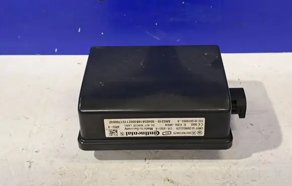 Mercedes-Benz E C207 W207 Distronic sensor radar 00292761A1 033681911