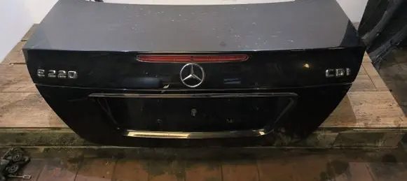 Mercedes-Benz E W211 Tailgate/trunk/boot lid 