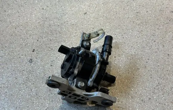 Hyundai Ioniq 5 Electric auxiliary coolant/water pump