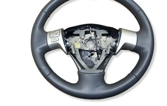 Toyota Auris 150 Steering wheel 6066111 8013174