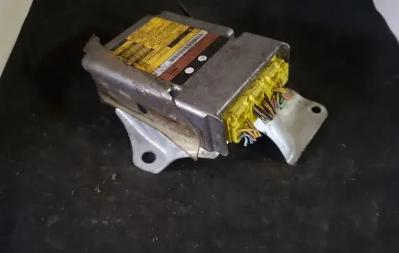 Lexus RX 300 Airbag control unit/module 891700W040