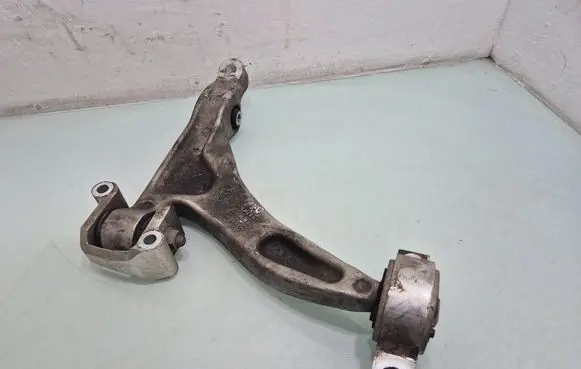 Volvo S60 Front lower control arm/wishbone 