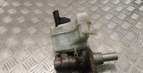 Volkswagen PASSAT B6 Master brake cylinder 3C1611301