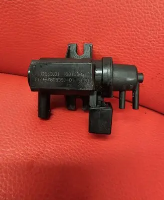 BMW 1 E81 E87 Turbo solenoid valve 70206301