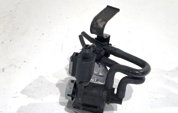 Seat Alhambra (Mk2) Fuel pressure regulator 1K0906283A