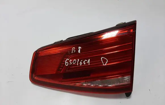 Volkswagen PASSAT B8 Tailgate rear/tail lights