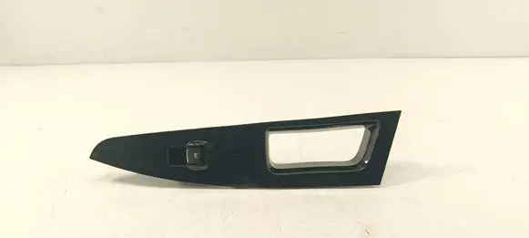 Ford Fusion II Rear door window switch trim DS7314A568B