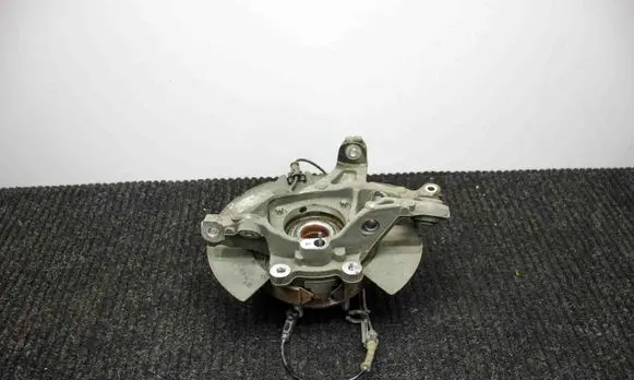 Chrysler 300C Rear wheel hub