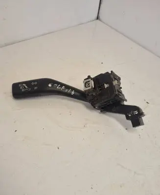 Volkswagen Golf VI Indicator stalk ANP80H012C 09F0384B