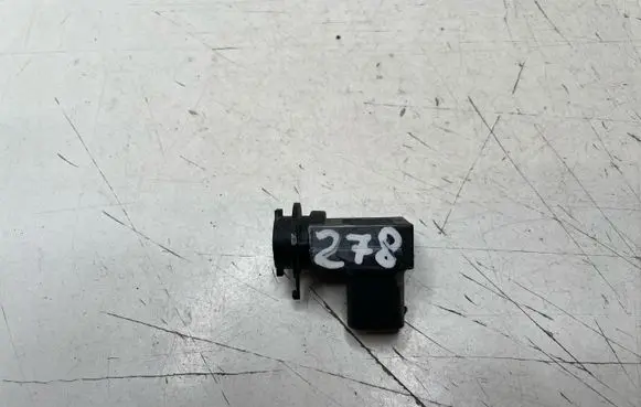 BMW 5 E60 E61 Air quality sensor 13242411 6926460