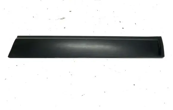 Nissan Qashqai Front door trim (molding) 80870JD00A