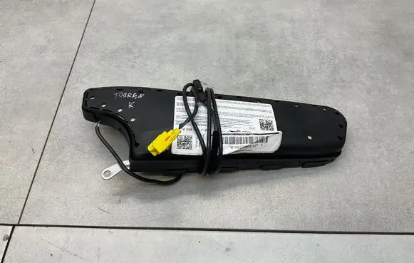 Volkswagen Touran II Seat airbag 1T0880241J