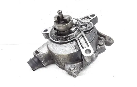 Volvo XC70 Vacuum pump 31219463