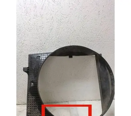 Mercedes-Benz E W124 Radiator cooling fan shroud 1245053255