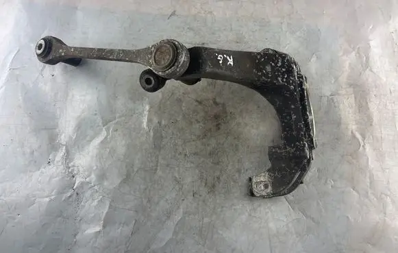 Audi A8 S8 D3 4E Rear wheel hub spindle/knuckle 