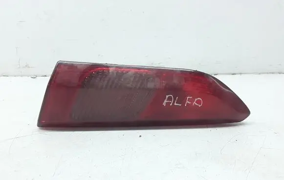 Tailgate rear/tail lights