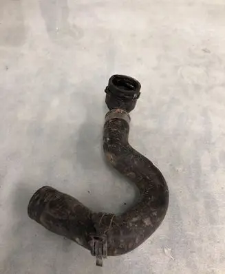 Seat Arona Engine coolant pipe/hose 5q0122073