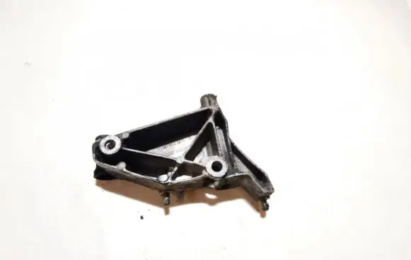 Mercedes-Benz C W202 Engine mounting bracket 6062360030