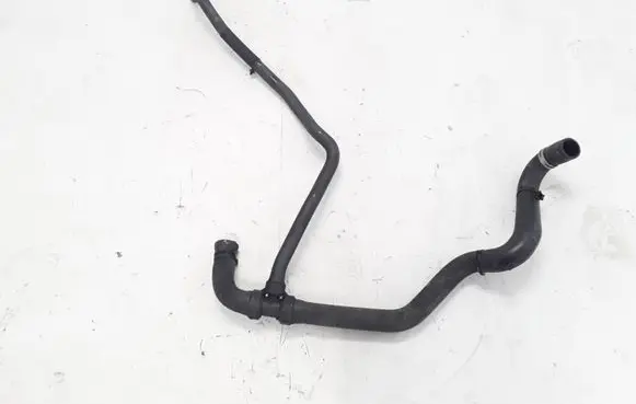 Renault Megane III Engine coolant pipe/hose