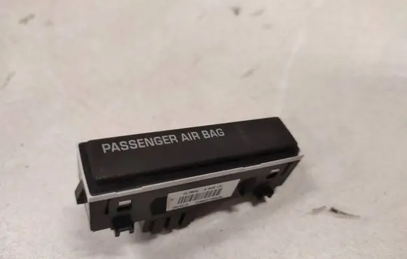 Chevrolet Volt I Seat belt warning relay 20846676