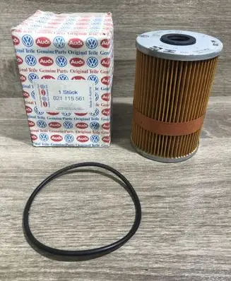Volkswagen PASSAT B4 Oil filler cap 021115561