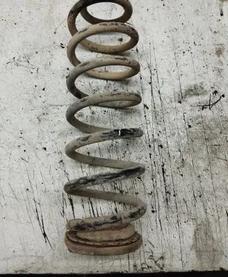 Volkswagen Touran I Rear coil spring