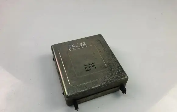 Mitsubishi Galant Engine control unit/module ECU MD128621