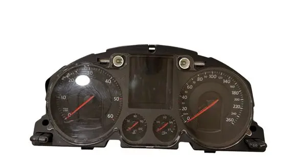 Volkswagen PASSAT B6 Speedometer (instrument cluster) 3C0920871E V0002000