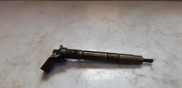 Audi A6 S6 C7 4G Fuel injector 059130277CC 02181 1171