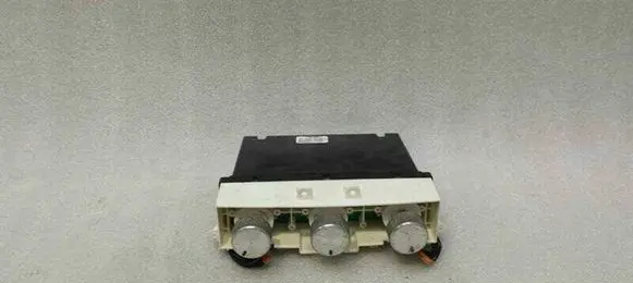 Aston Martin DB9 Climate control unit 8G4318C815CA