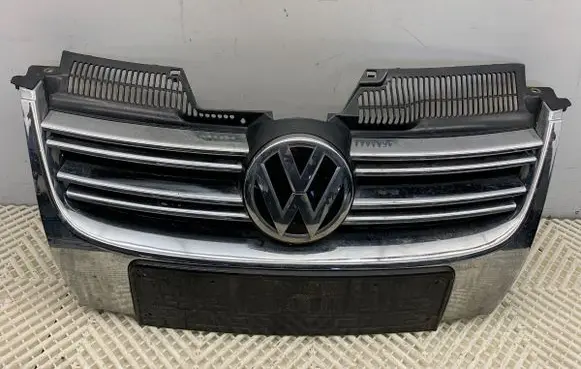Volkswagen Golf V Front grill 1KD853651