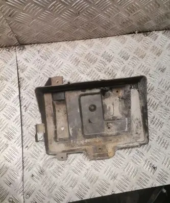 Battery tray