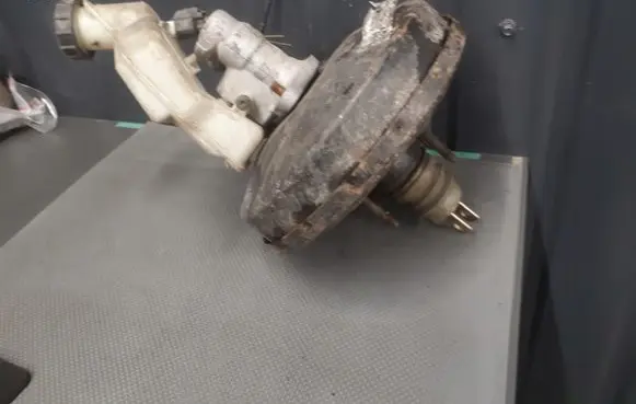 Ford Fiesta Brake booster S612B195KB