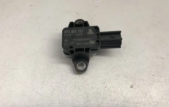 Audi A3 S3 8P Airbag deployment crash/impact sensor 8P0955557