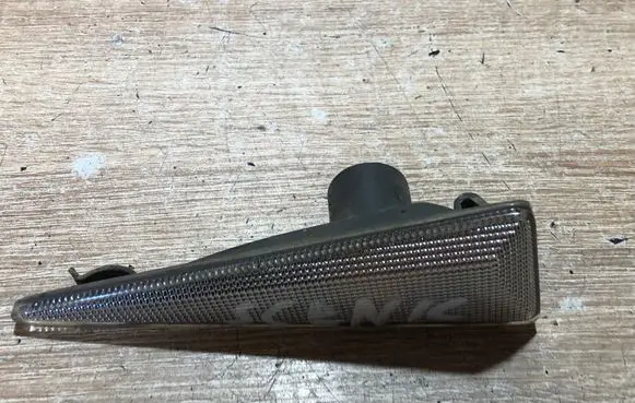Renault Scenic II - Grand scenic II Front fender indicator light 82003112