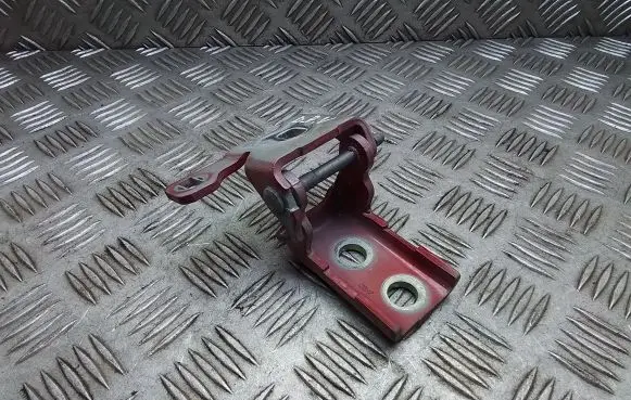 Peugeot 308 Front door upper hinge