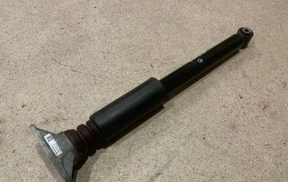 BMW 1 F40 Rear shock absorber/damper 6877077 6896988