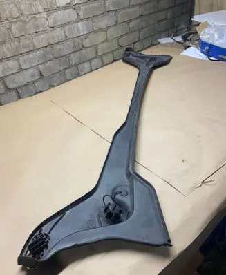BMW 2 F46 Wiper trim 7305497 20335610 5171
