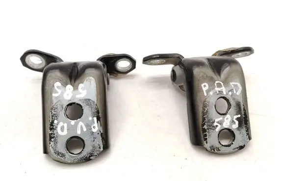 Nissan Navara D23 Front door hinge set 