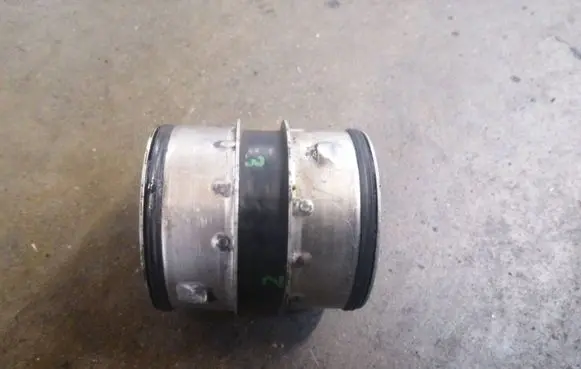Intercooler hose/pipe