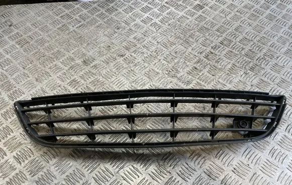 Opel Corsa D Front bumper lower grill 13179942