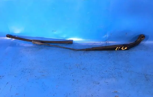 Audi A3 S3 8V Front wiper blade arm 8V1955408B